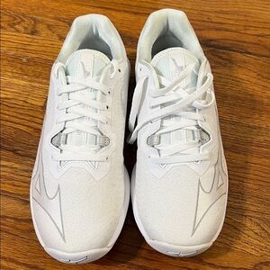 Mizuno White Athletic Sneakers